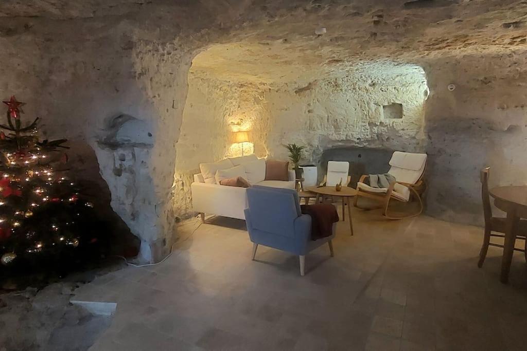 Troglo Entre Caves Et Chateaux Montlouis-sur-Loire Εξωτερικό φωτογραφία