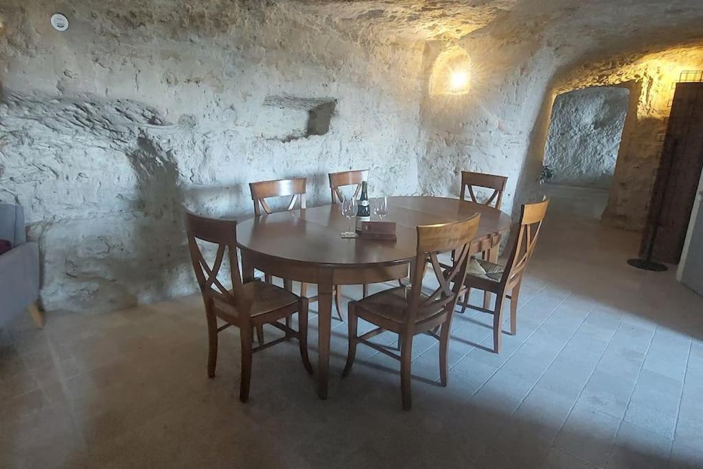 Troglo Entre Caves Et Chateaux Montlouis-sur-Loire Εξωτερικό φωτογραφία